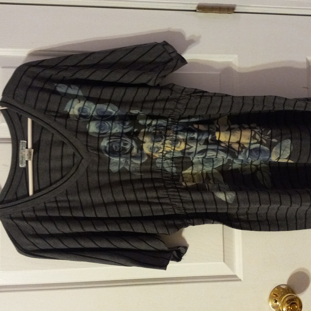 Ladies long top
